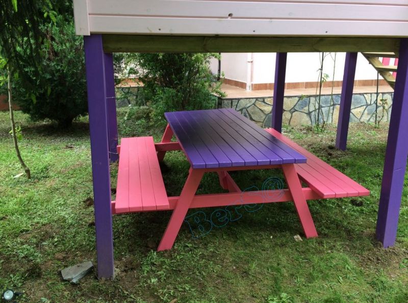 Renkli Ahşap Piknik Masası